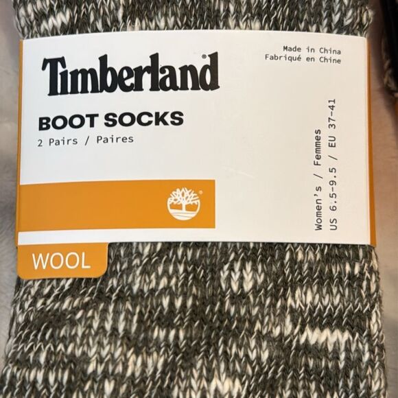 TIMBERLAND WOMEN’S WOOL BOOT SOCKS FOUR PAIR TOTAL FEATURES COMFORT WELT NWT - Picture 3 of 3